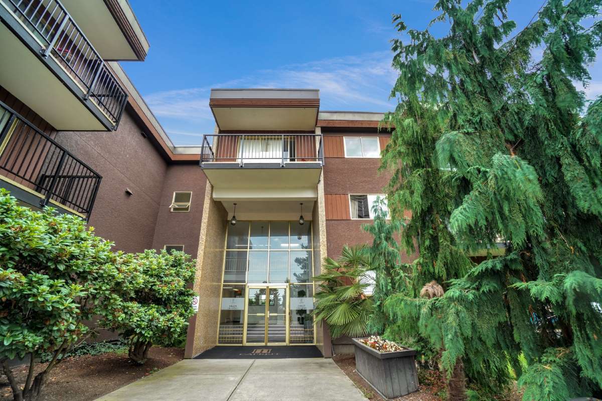 Grosvenor Square Apartments 10463 150th Street, Surrey, BC