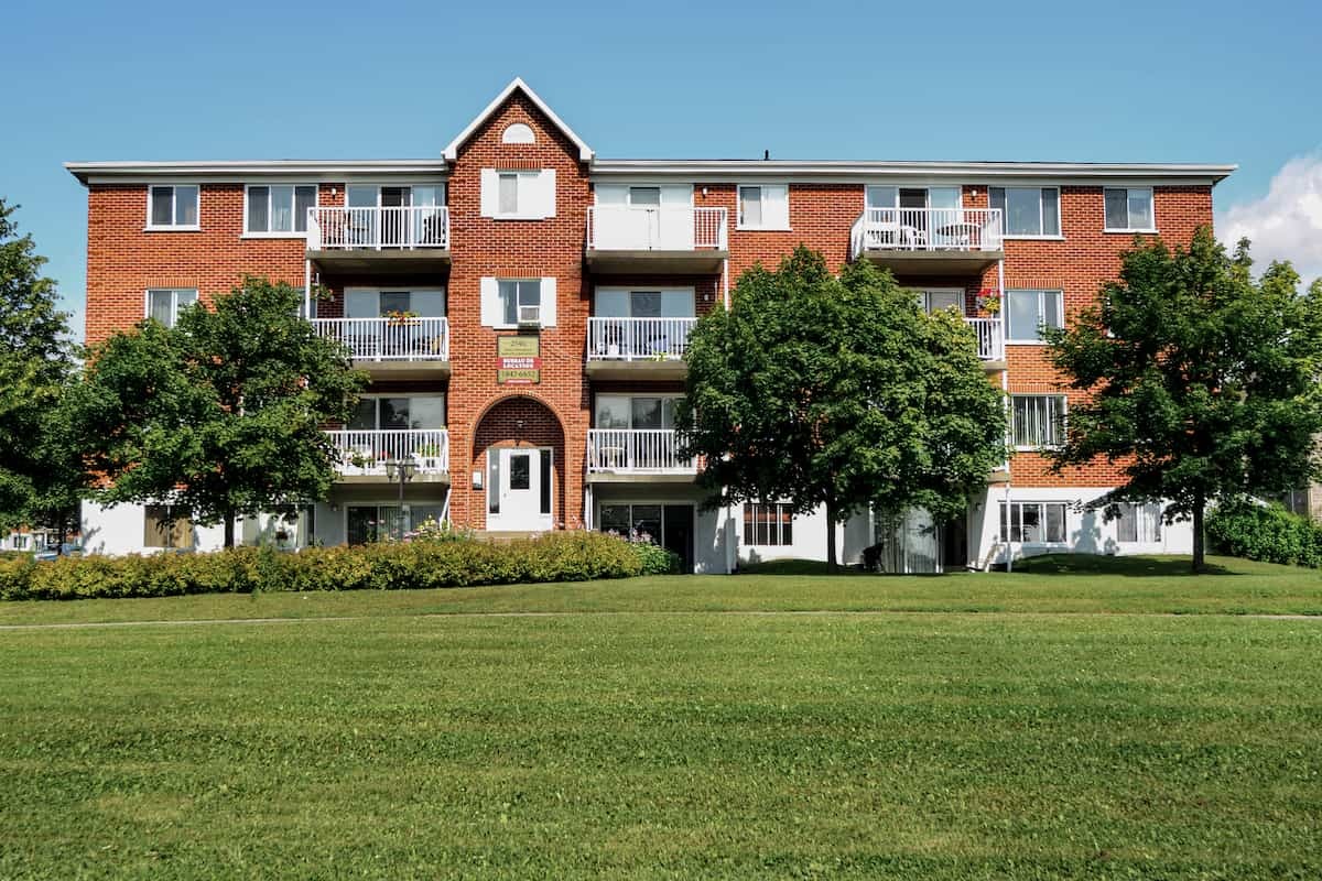 2540 Boulevard Lebourgneuf — photo 1