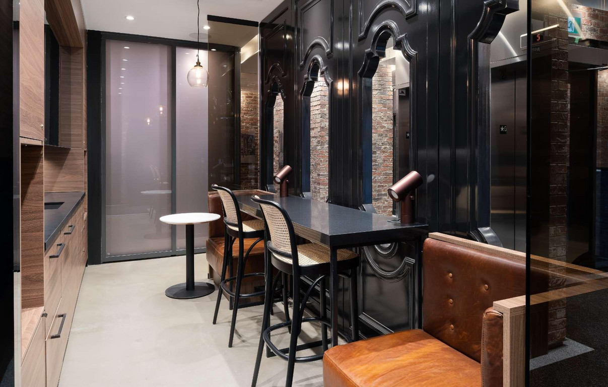 Lobby Lounge With Coffee Bar