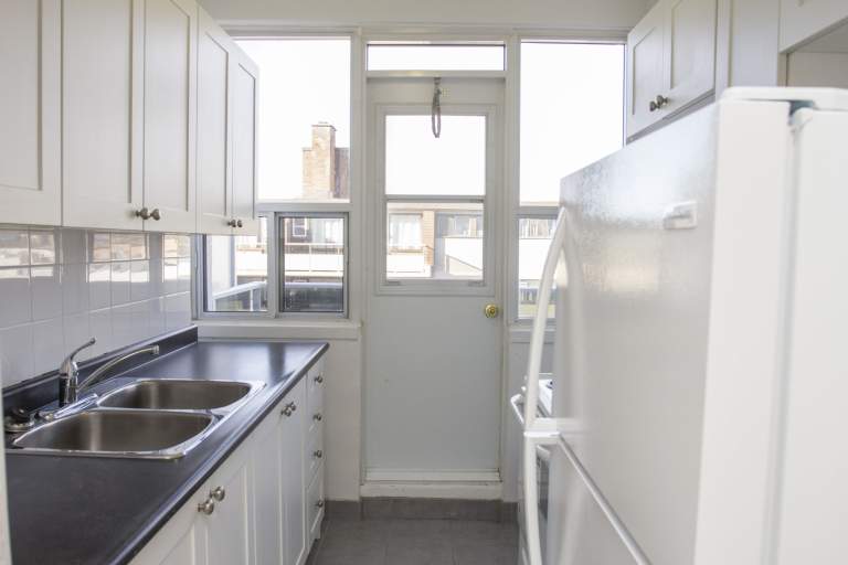 Blenheim Court Apartments Centurion Property Associates Inc.