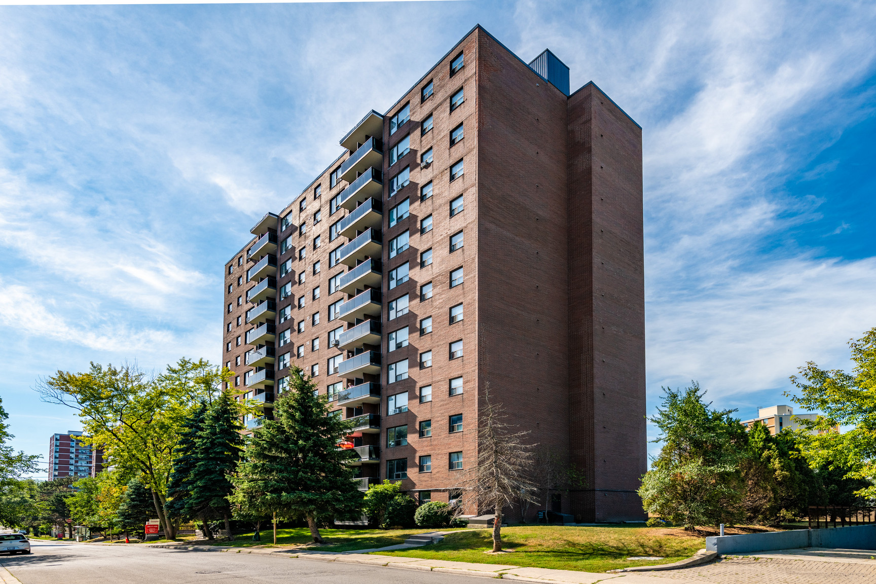 Elizabeth Towers Port Credit Apartments Compten