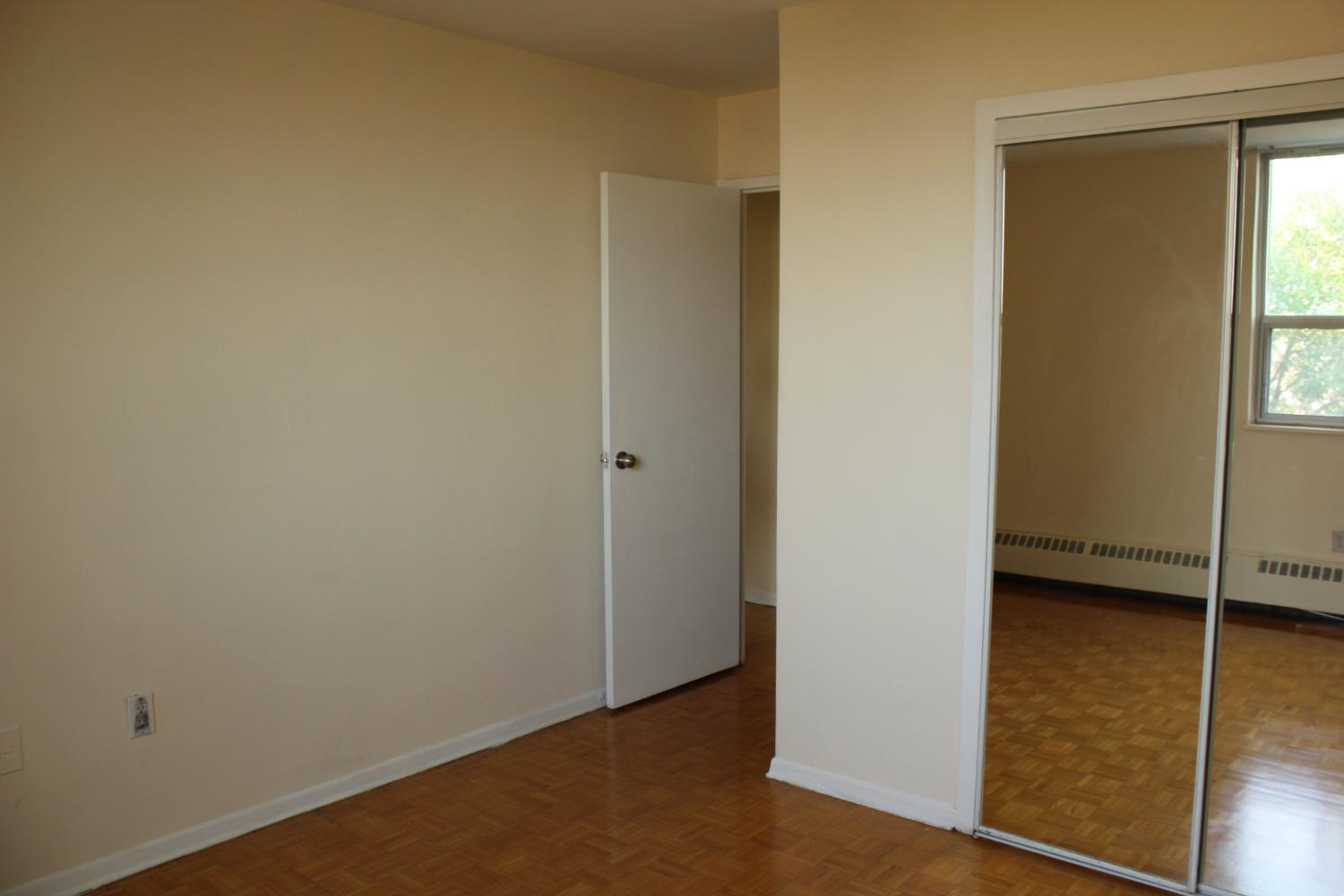 Agnes Apartments Cooksville Mississauga Mississauga Apartments