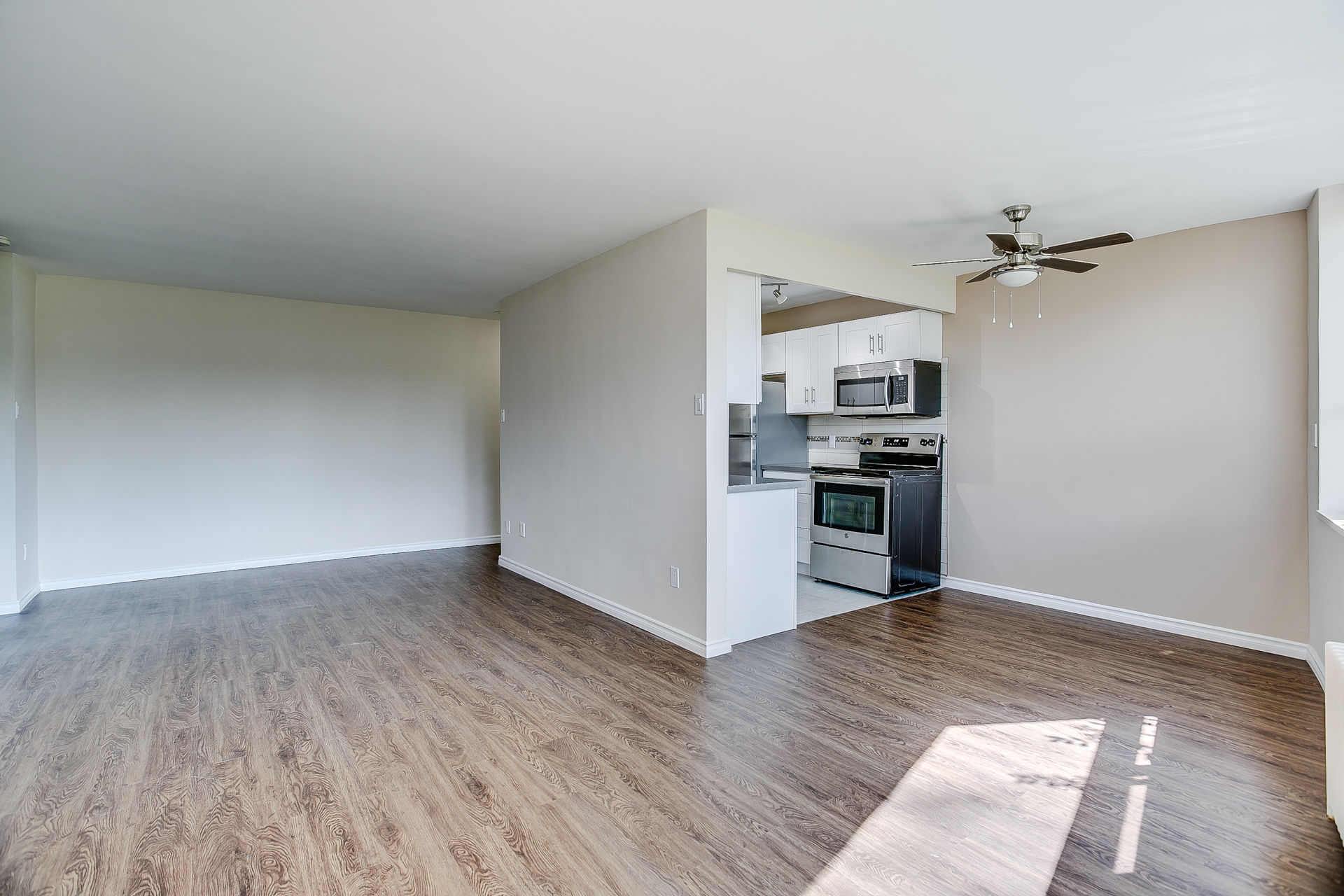 Donway Properties Don Mills and Lawrence Apartments for Rent Compten