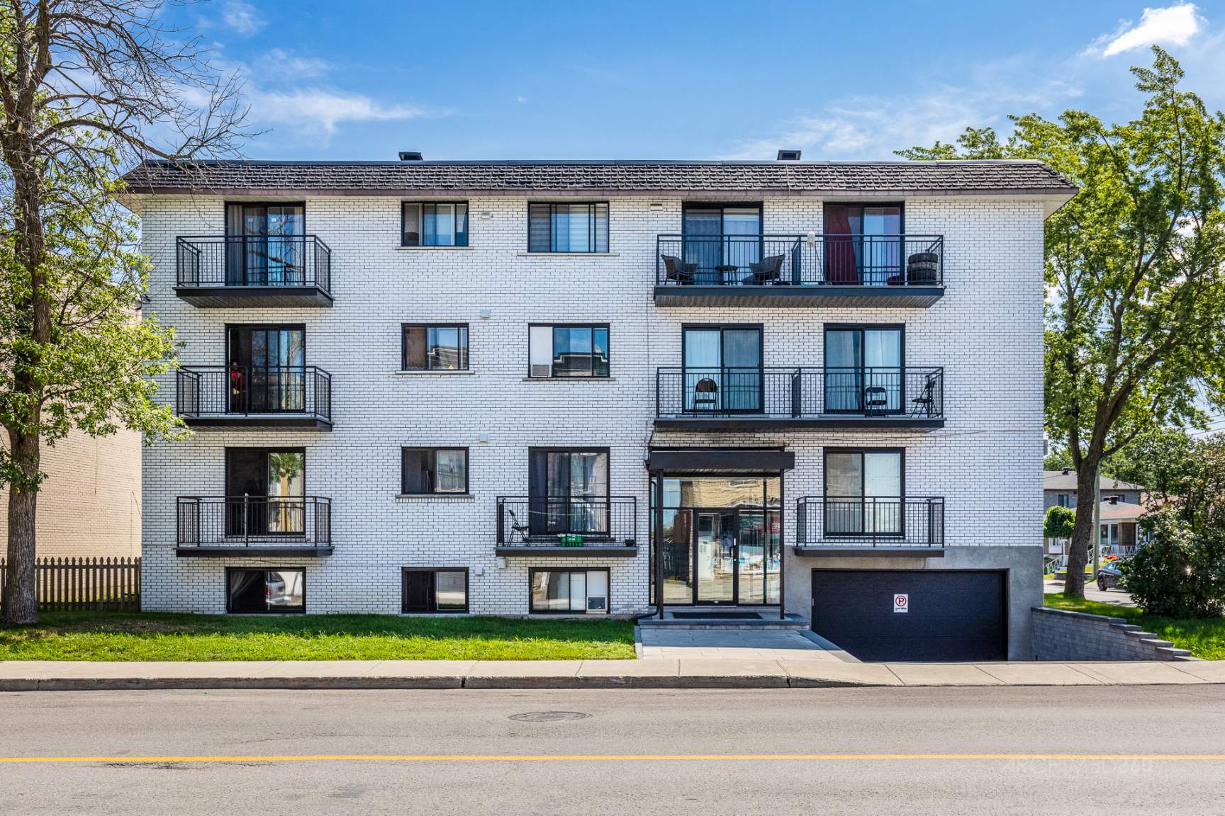 3860 Martial — photo 2