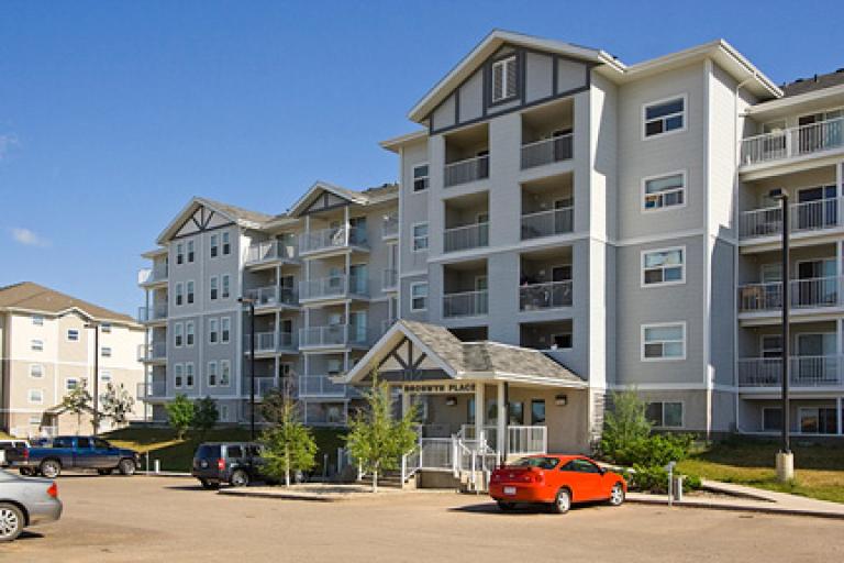 Bronwyn Place, luxurious furnished apartments for rent in Fort McMurray
