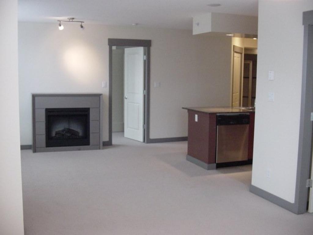 The Beresford Luxury Rental Apartments and Townhouses, 1221 Homer