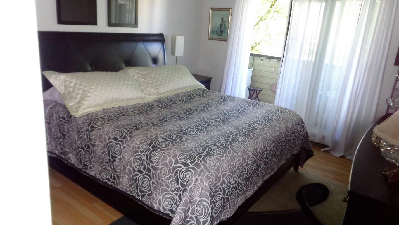 Broughton Apartments for rent, 1370 Davie Street, Vancouver, B.C. in