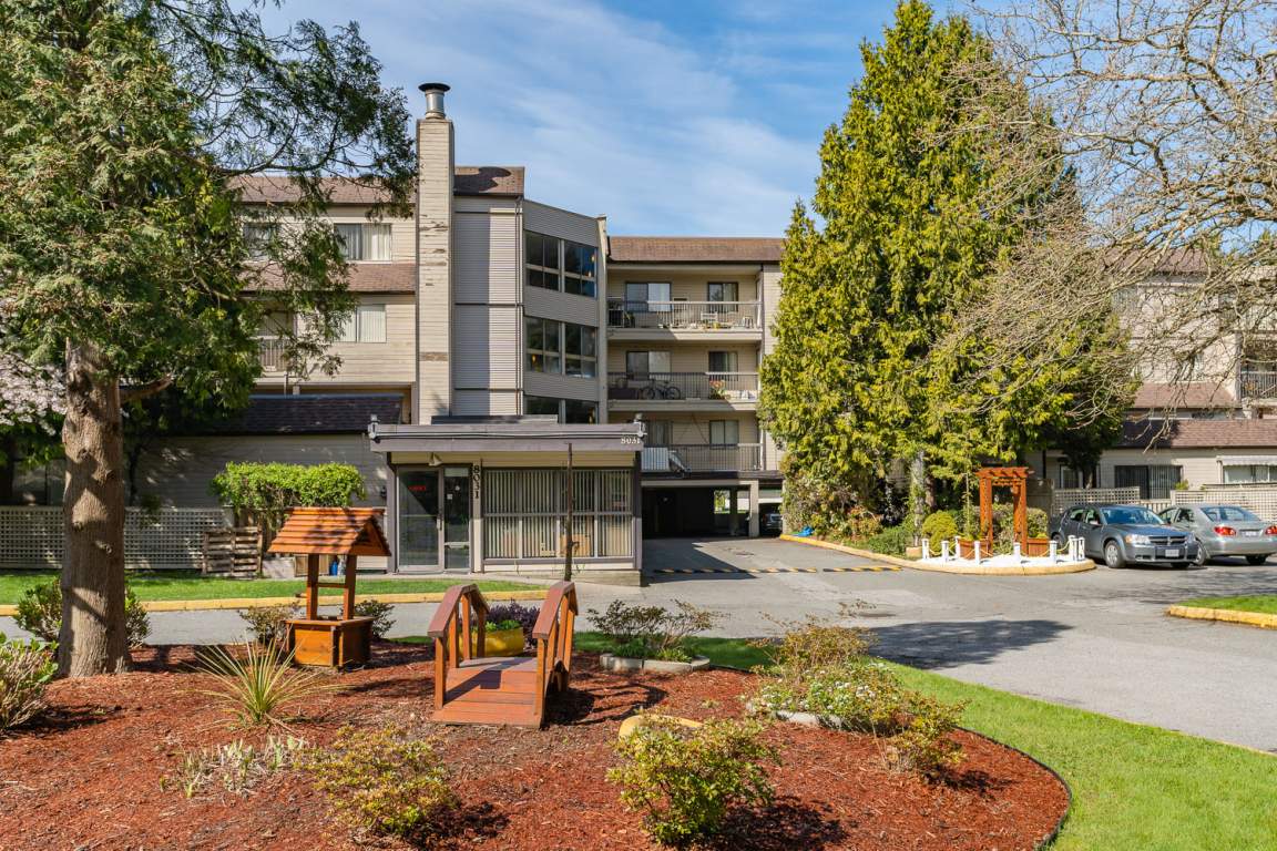 Richmond's Affordable Rental Apartments - Waterstone 60, 8200 Colonial