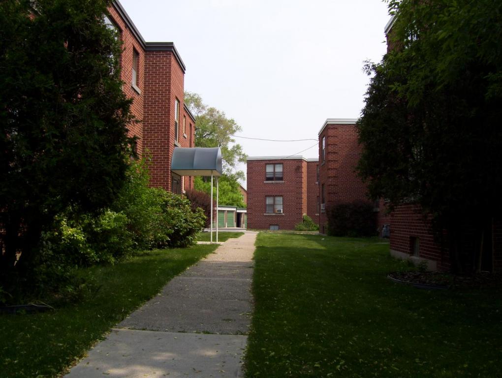 Saranac Park Apartments Crestview Group of Companies