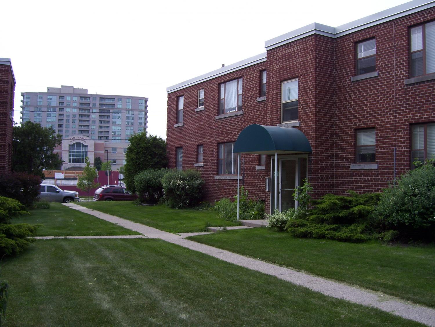 Saranac Park Apartments Crestview Group of Companies