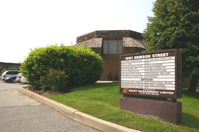 1001 Denison Main 1001 Denison Street Industrial