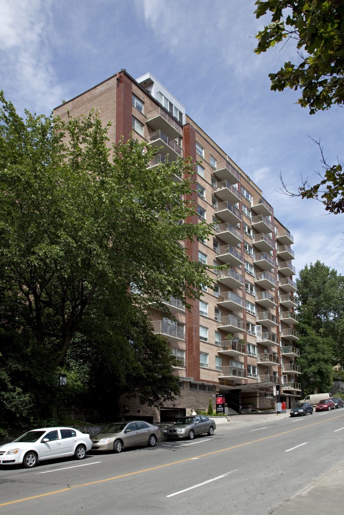 1745 Avenue Cedar — photo 3