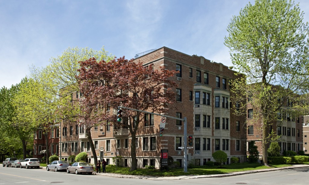 400 Avenue Kensington — photo 1