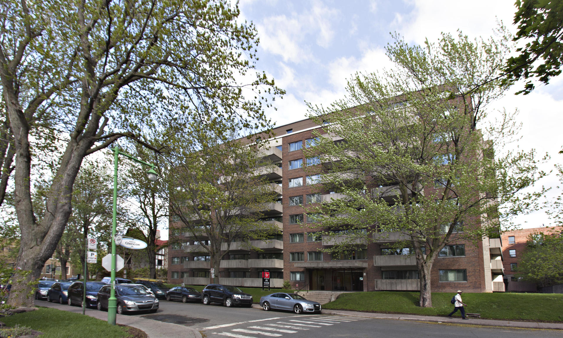 50 Avenue Willowdale — photo 1