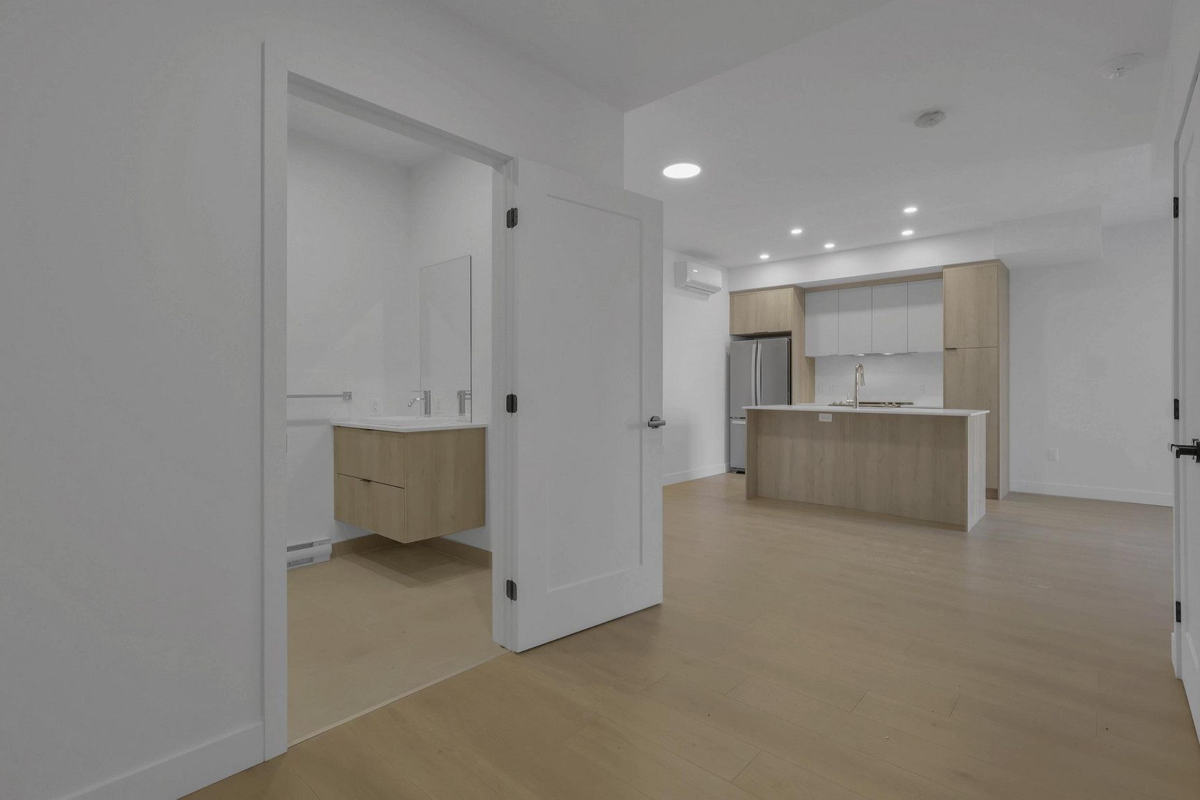 6037 Boulevard De Maisonneuve Ouest — photo 3