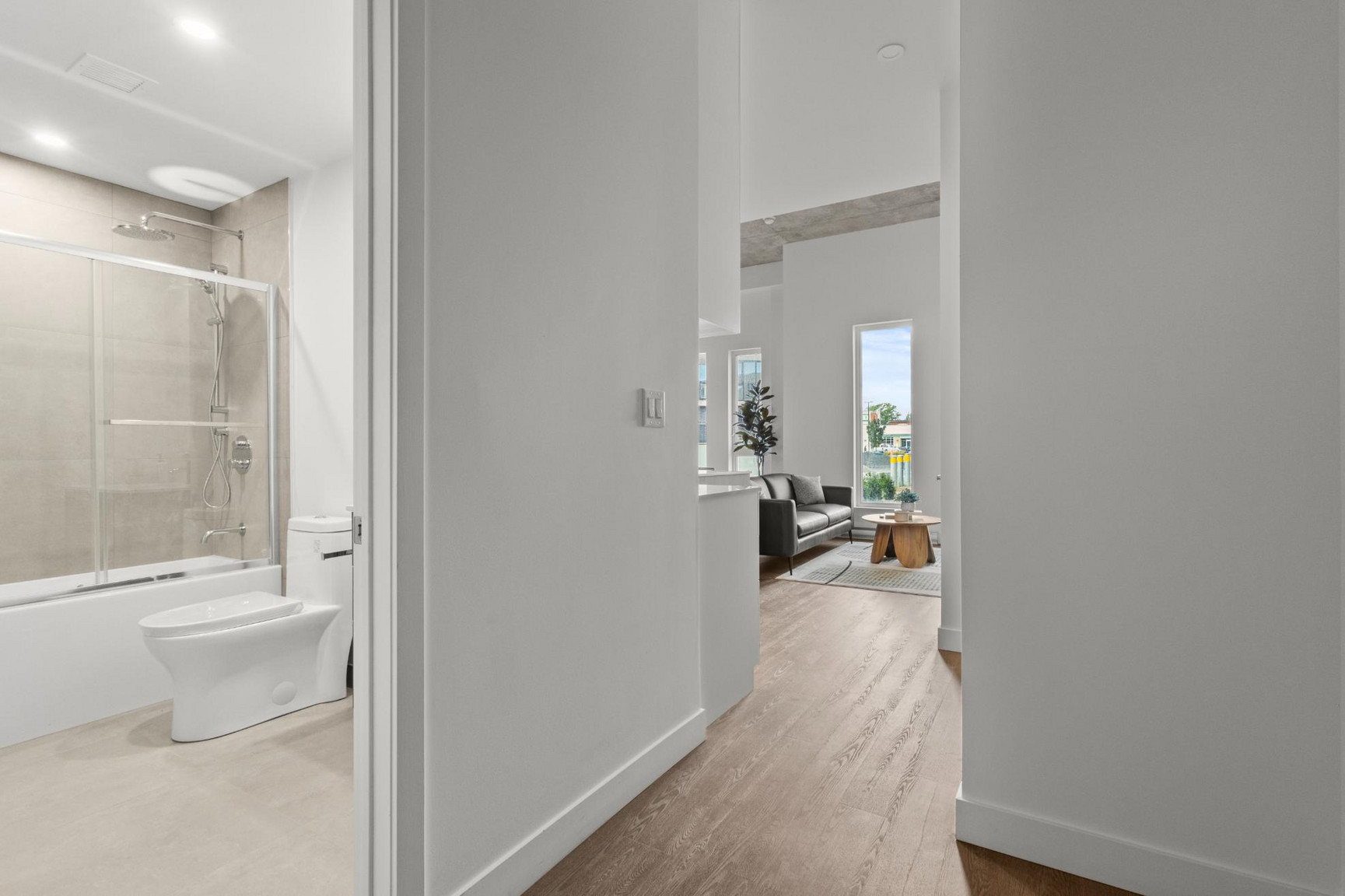 220 Boulevard Harwood — photo 3