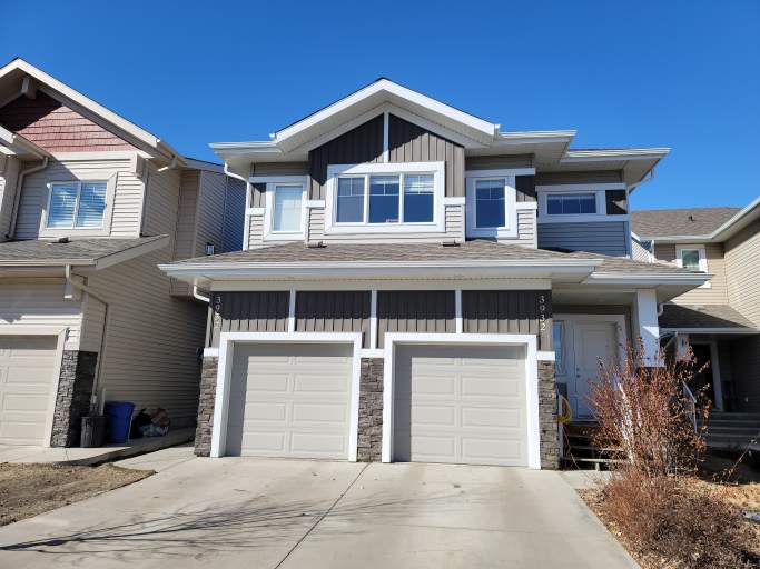 3932 Claxton Loop SW