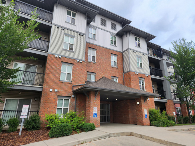 667 Watt Boulevard SW - #101