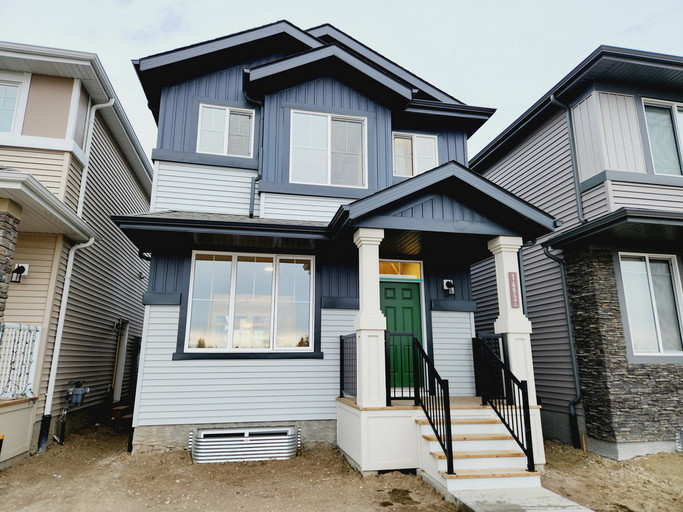 1693 Cavanagh Blvd SW - MAIN
