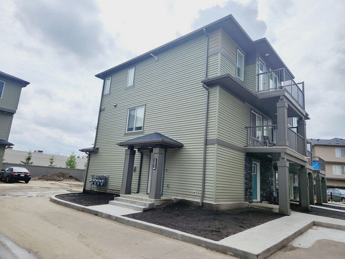 1530 Tamarack Boulevard NW - #123