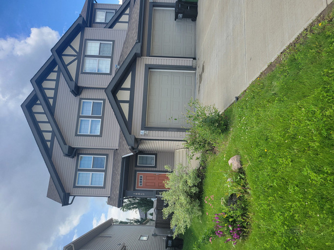 18060 85 Street NW