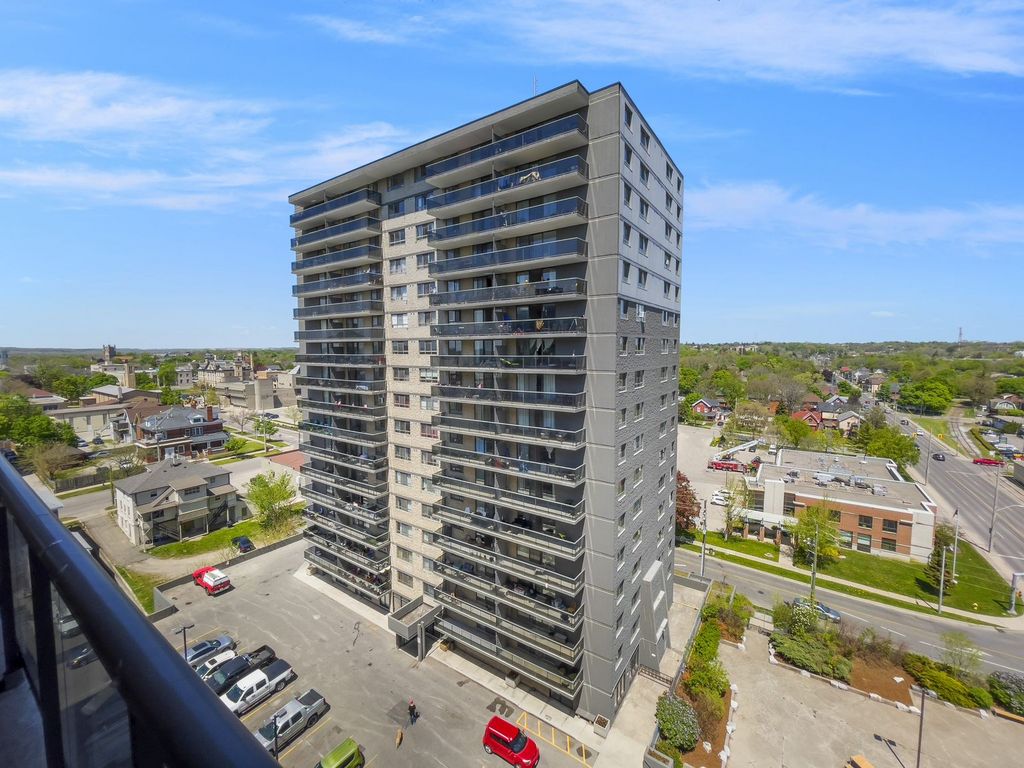 Centennial Towers Apartments For Rent in Brantford Ontario DMS