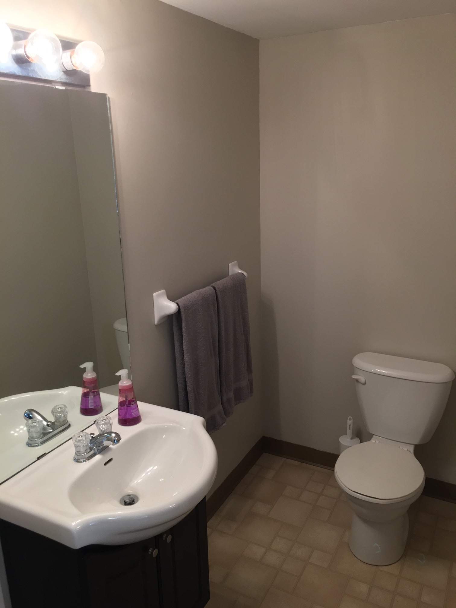 Niagara College Student Housing Furnished Residence on First DMS