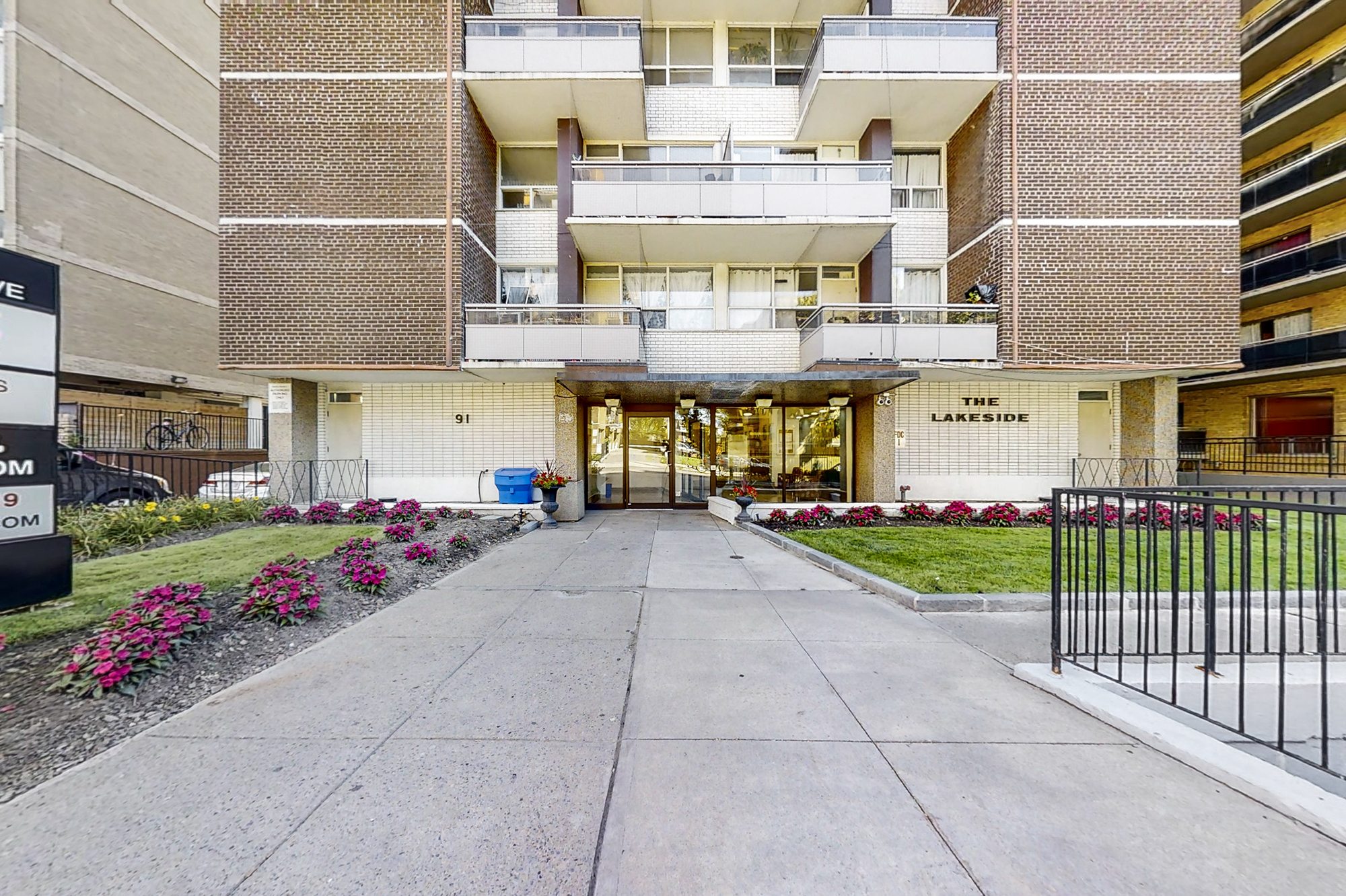 Lakeside 91 Jameson Ave Apartments for Rent in Toronto DMS Property Management