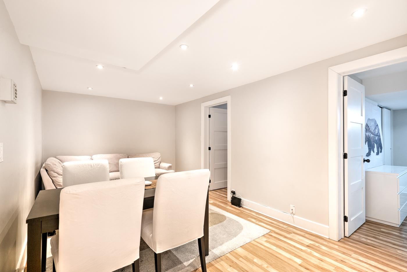 130 Prince Arthur West — photo 2