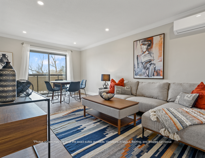 45 Charlton Avenue West