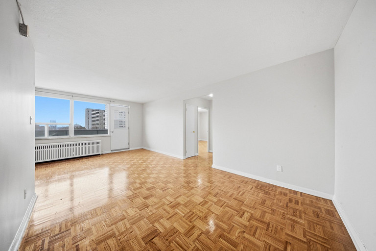 2275 Victoria Park Avenue