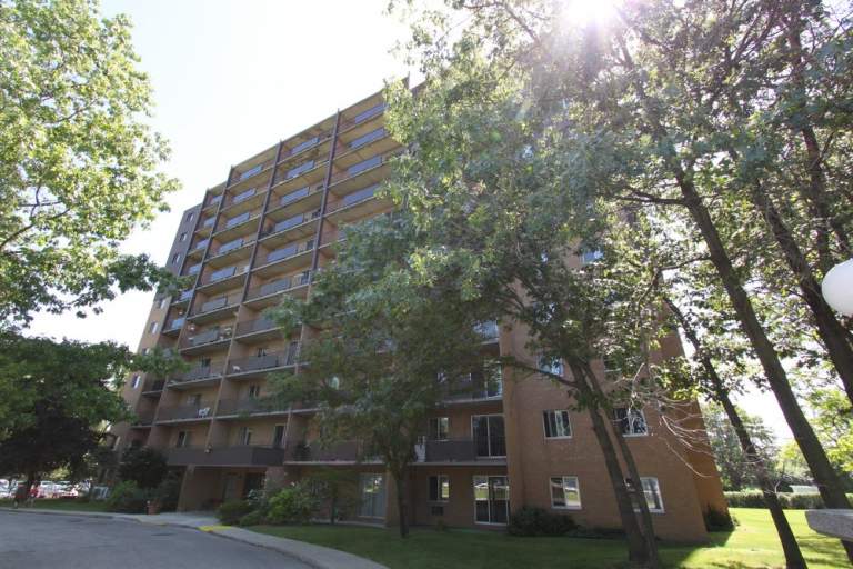 Royal Oak Towers Sarnia, ON