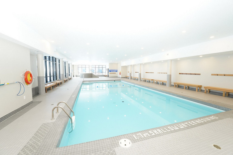 Indoor pool - Enjoy a swim all year round at Vertikal