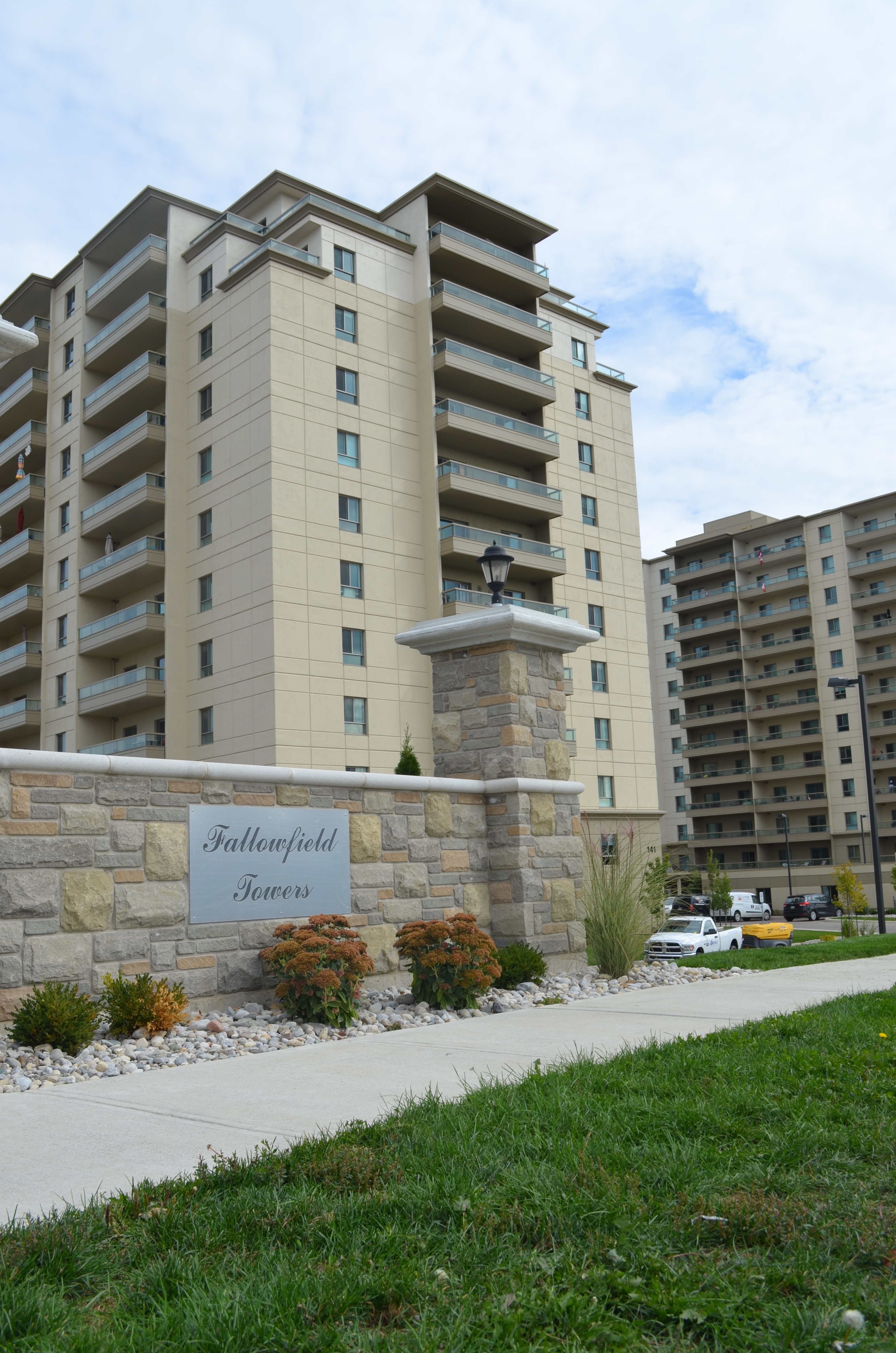 121 Fallowfield Drive, Kitchener, ON N2C 0B3 — photo 2