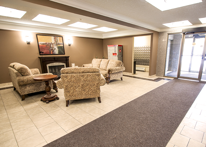 140 Plains Road, W., Burlington, ON L7T 0A9 — photo 2