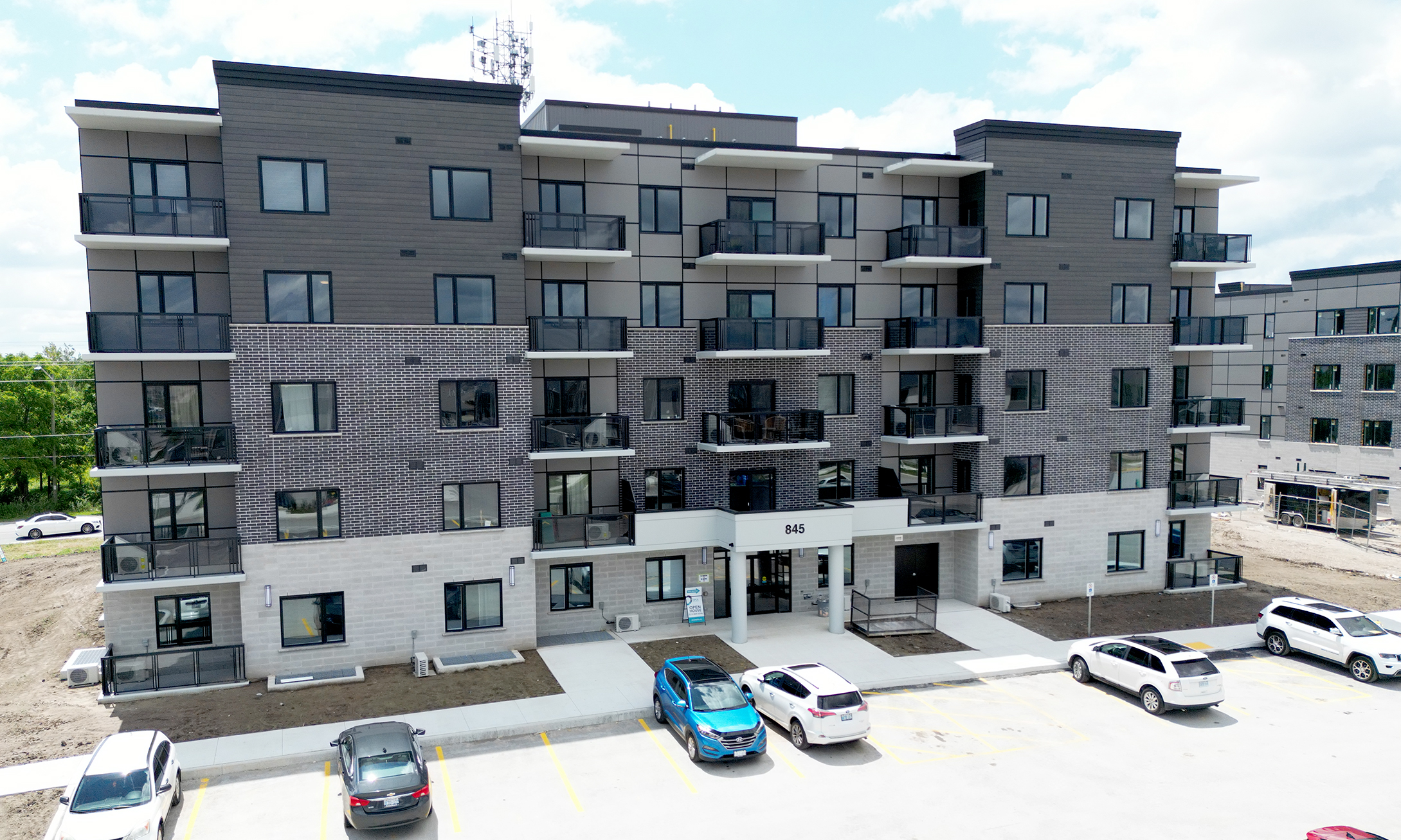 845 Chelton Road, London, ON N6M 0B7 — photo 3