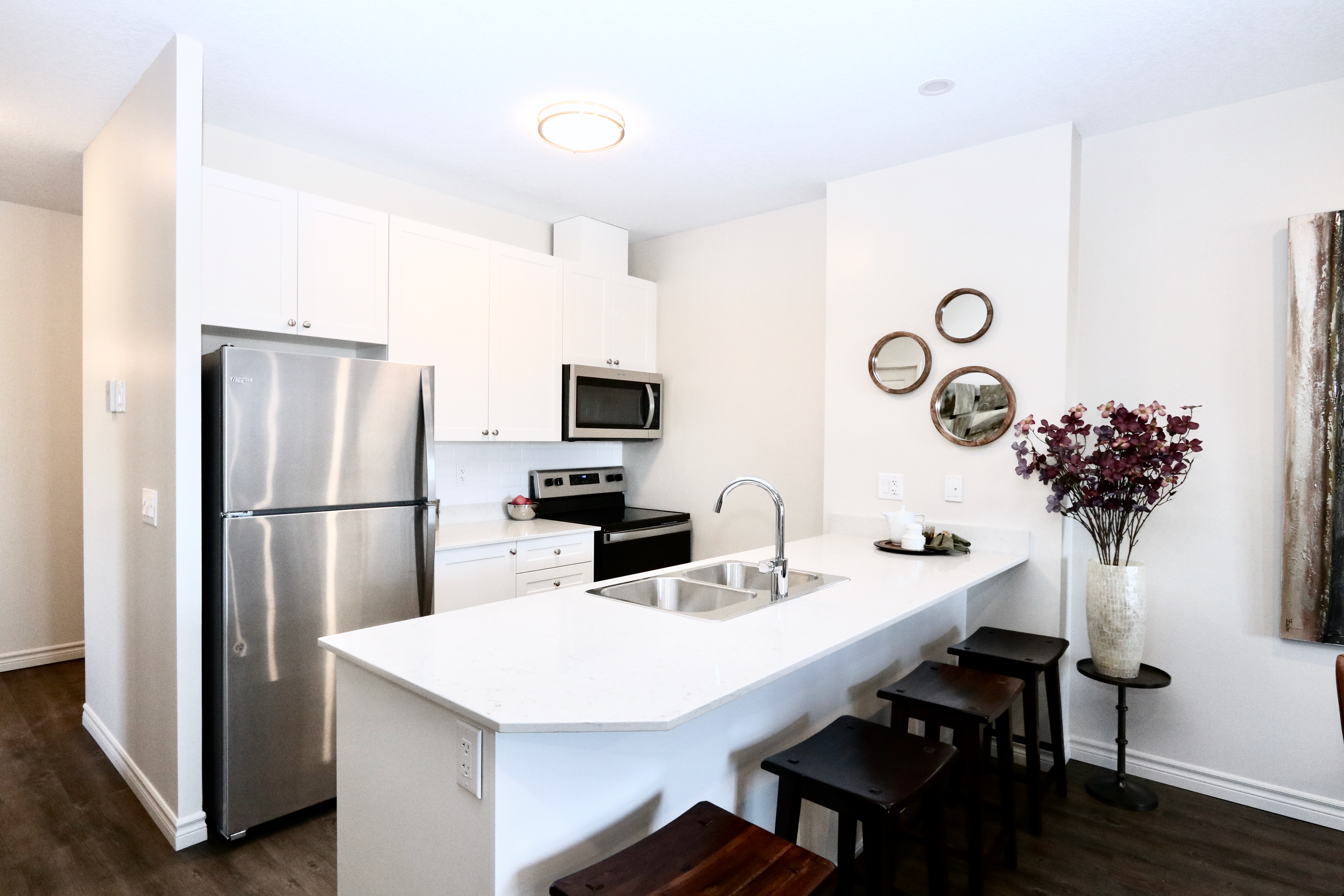 1595 Agathos St, London, ON N5V 5J4 — photo 2