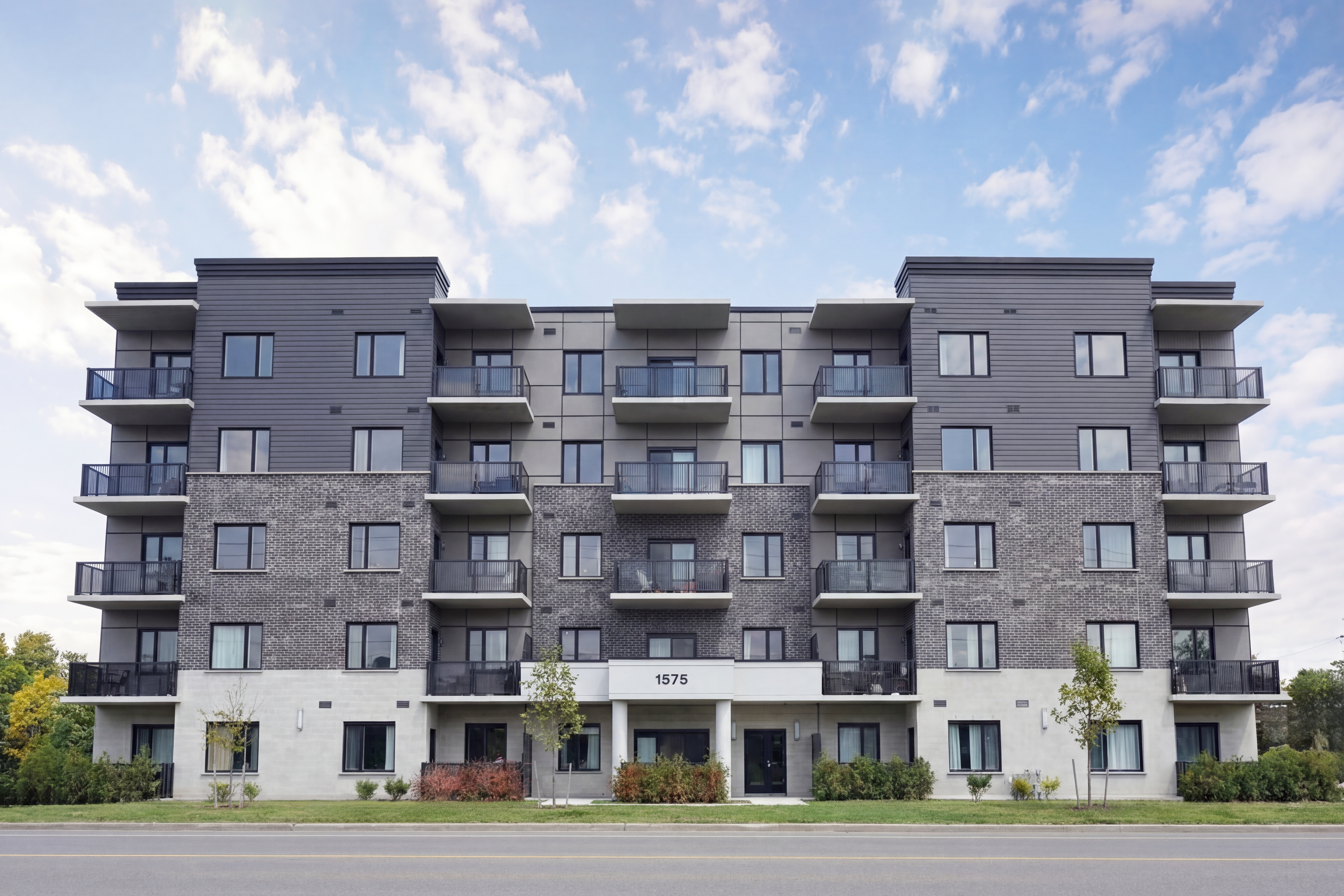 1575 Agathos St, London, ON N5V 5J4 — photo 1