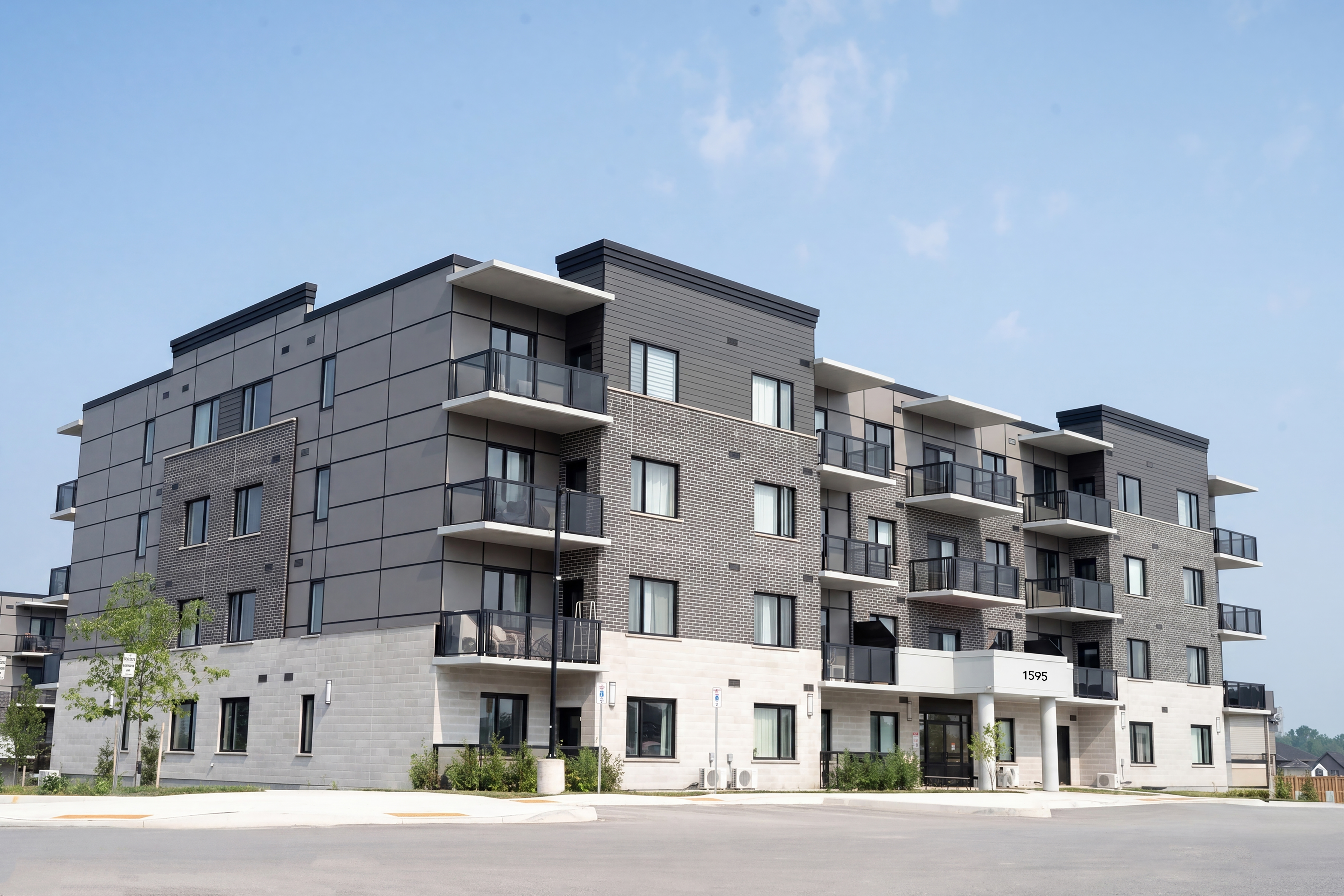1595 Agathos St, London, ON N5V 5J4 — photo 1