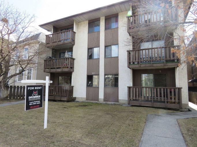 INNER CITY SUNALTA- 2 BEDROOM + 1 BATH CONDO INCL. HEAT &amp; WATER ! 