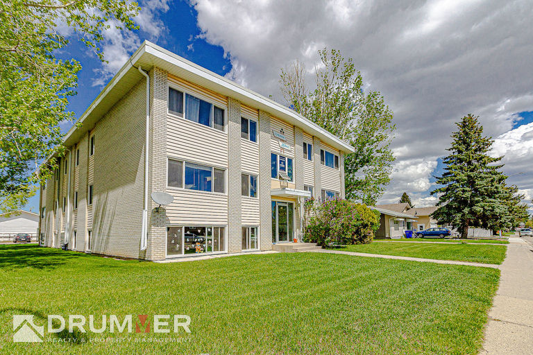 420 51 Ave West Featured Properties