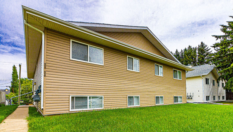 STRATHMORE 3 BED/1 BATH UPPER 4-PLEX W/ LAUNDRY &amp; DISHWASHER!! Featured Properties