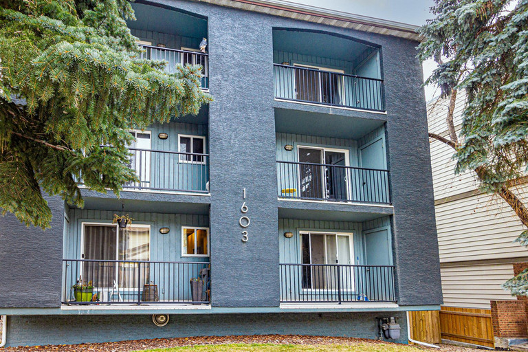 Charming 1 Bedroom Condo in South Calgary | Prime Inner-City Living