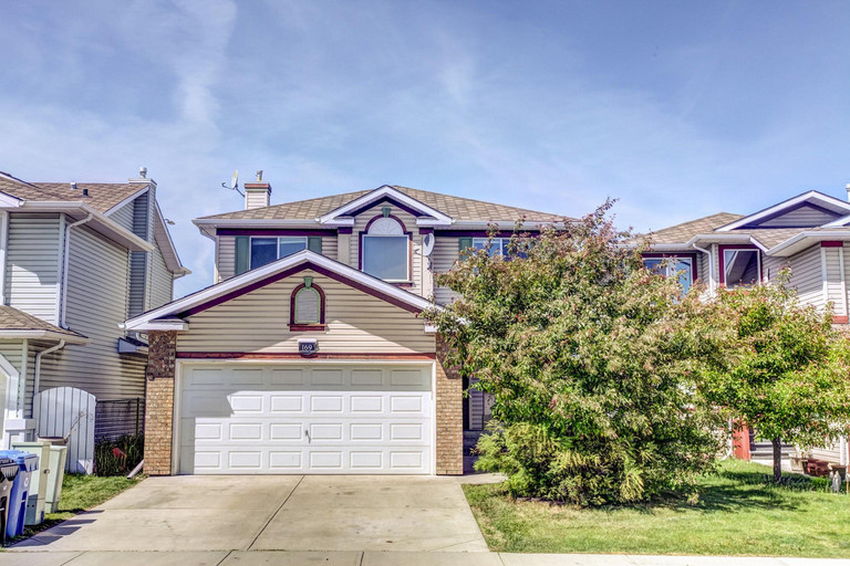 Spacious Main Floor Home in Shawnessy! Featured Properties