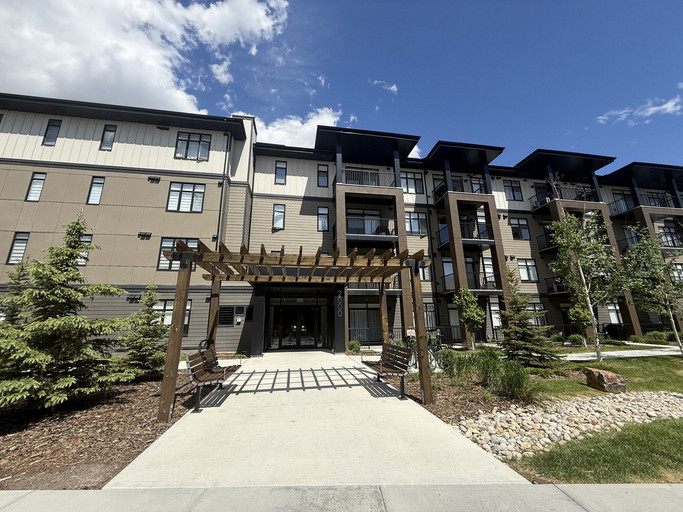 Beautiful Main Floor Condo | 2 Bedrooms + 1 Bath | Bright & Inviting Living Space