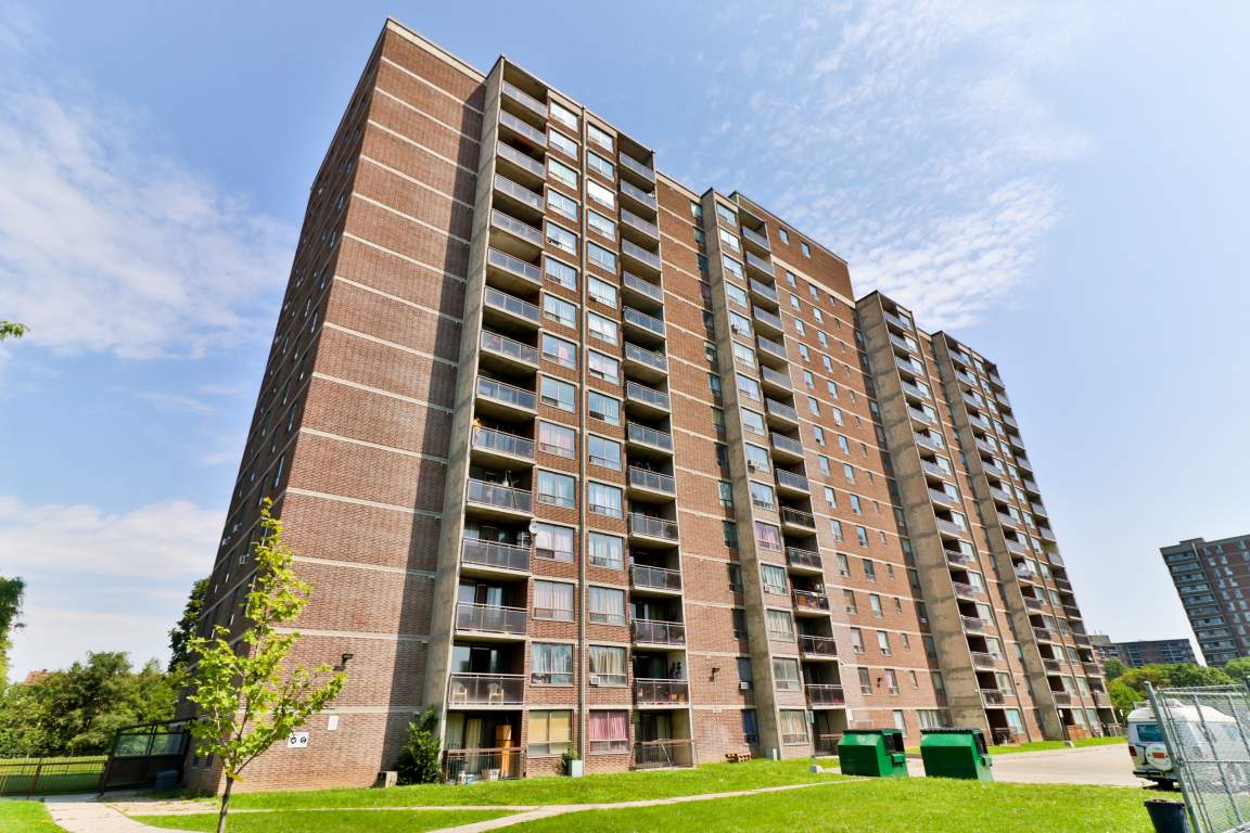 Las Brisas 20 Carabob Court Scarborough Apartments East West Managment Las Brisas 20 Carabob Court Scarborough Apartments East West Managment