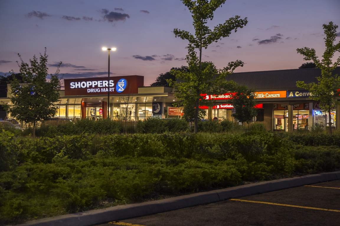 Applewood Shopping Plaza Effort Trust