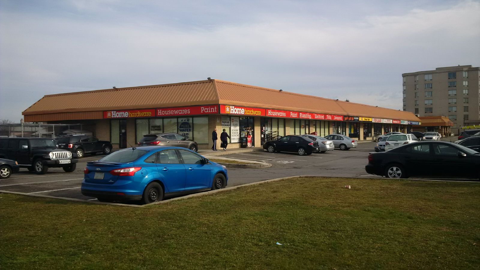 Spartan Square 483 Highway 8, Stoney Creek Effort Trust