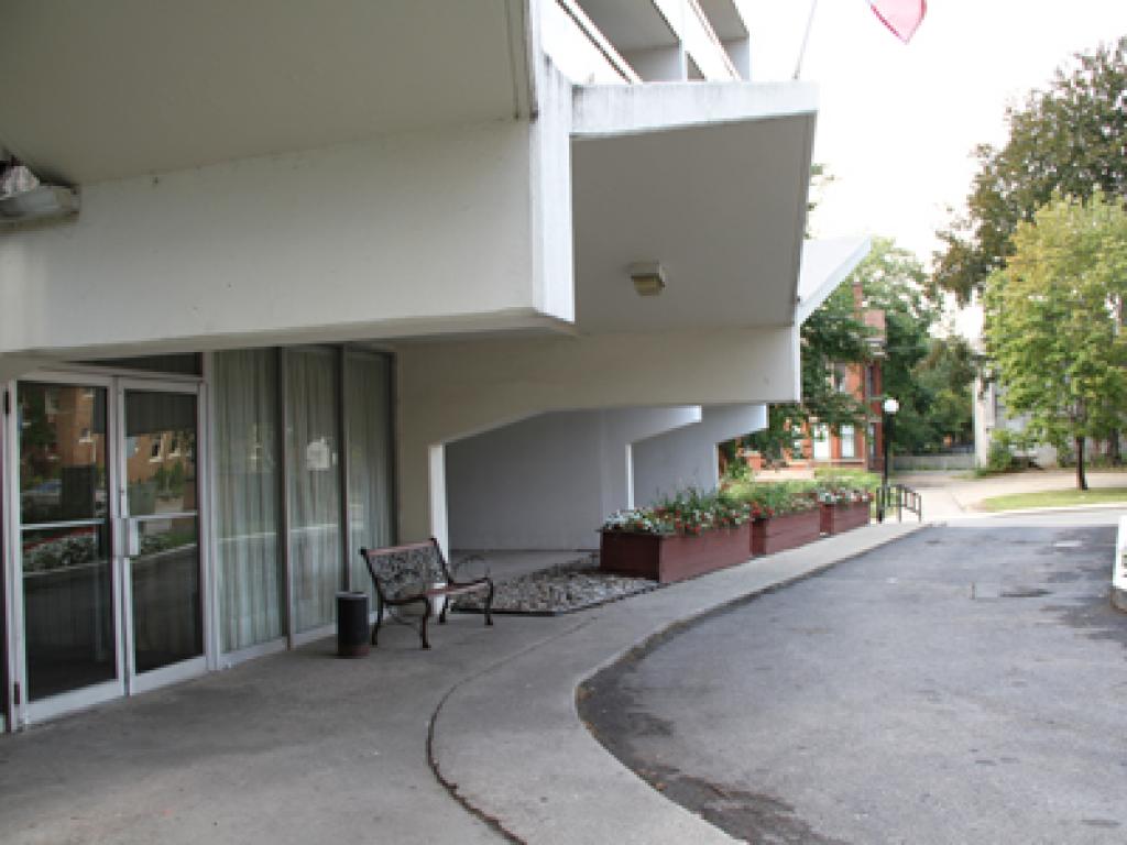 Jackson Villa Apartments Effort Trust