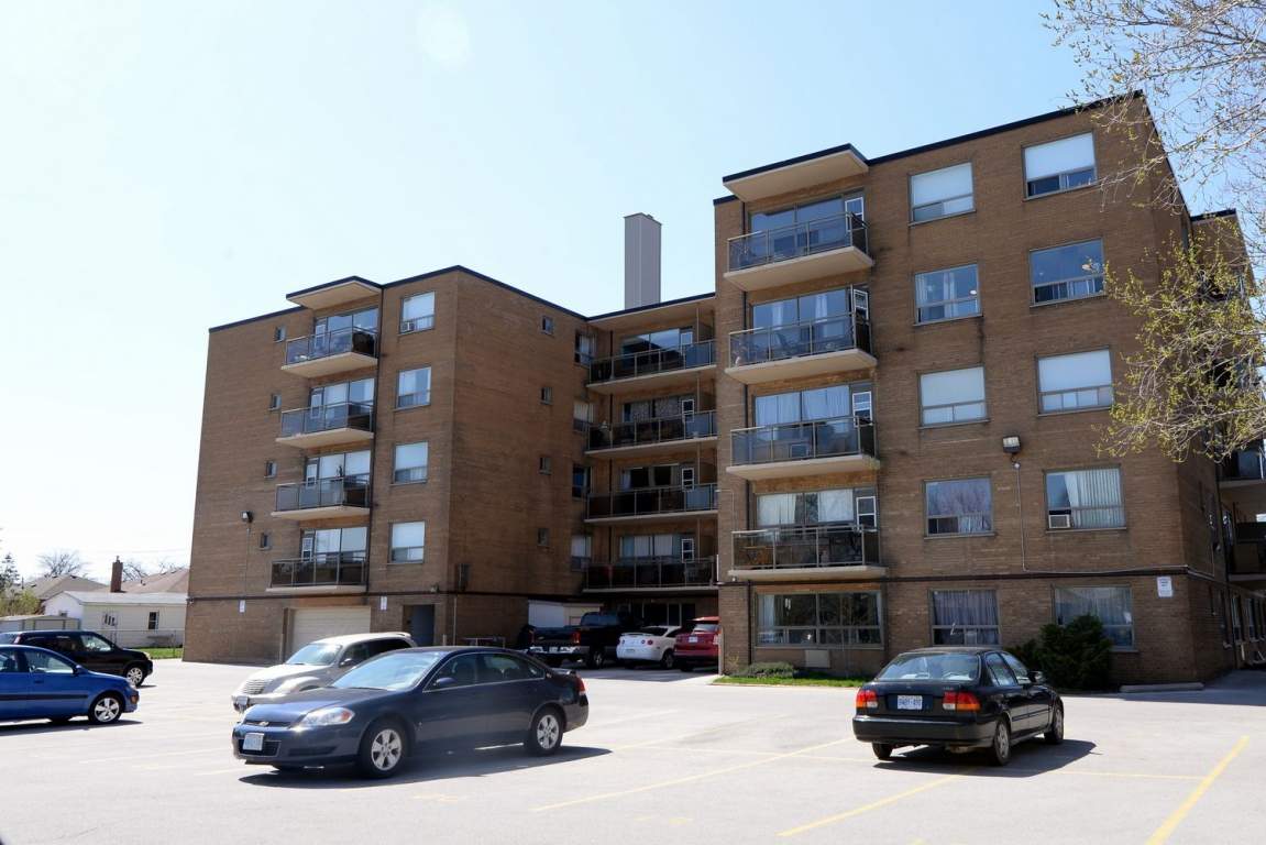 Mayfair Apartments Effort Trust